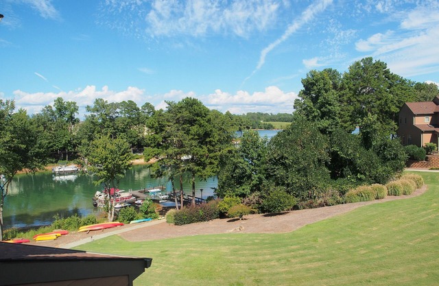 Luxury Water Front Town Home On Picturesque Lake Keowee