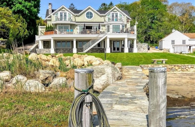 Luxury Waterfront Home Sleeps 16 Game Room Private Beach and Dock