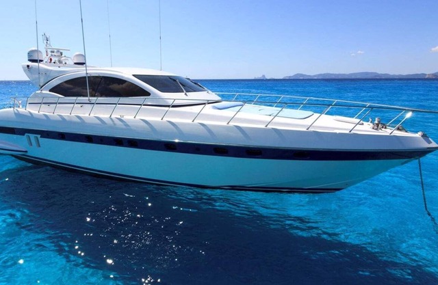 Luxury Yacht in Perfect Location - One of a Kind!