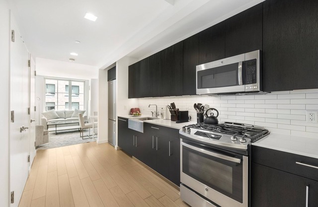 LuxuryStays NYC - Hells Kitchen