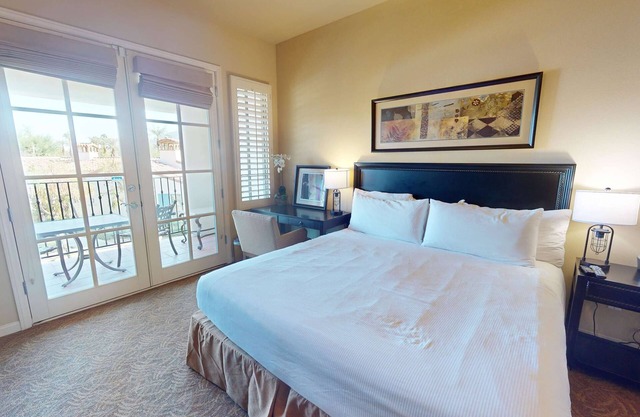 LV034 Cozy Upstairs Legacy Villas Studio