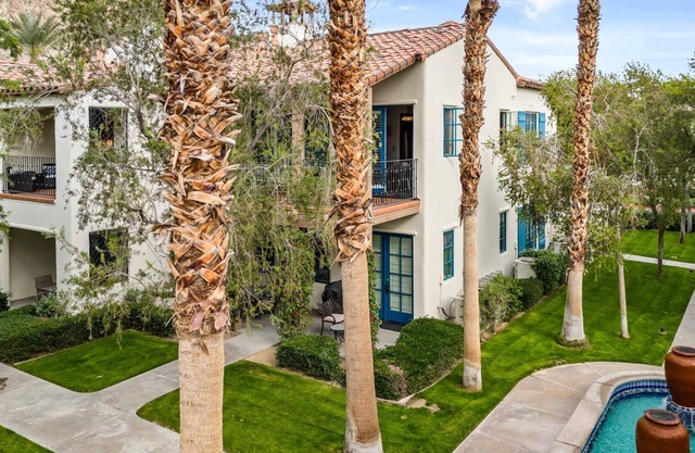 LV219 Delightful Upstairs 2 Bedroom Legacy Villa