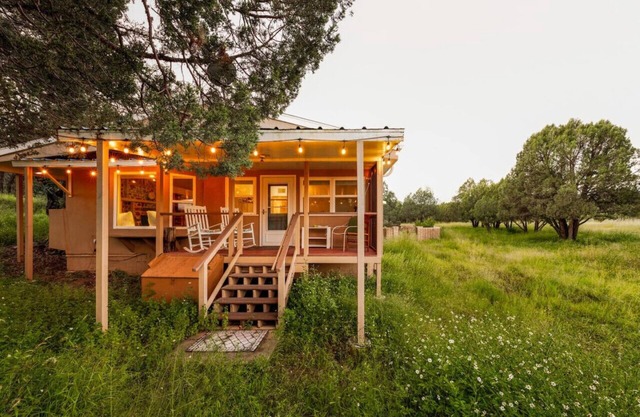 Lyle Canyon/Sleeps 8/Country Quiet/Solitude