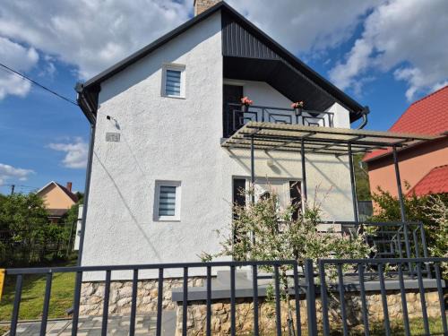 Márti-Nyaraló