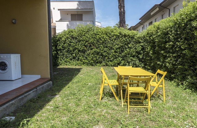 M053 - Marcelli, two-room apartment with garden 100 meters from the sea