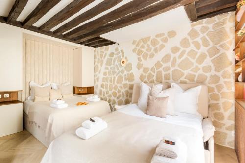M1 - Magnificent Studio in Le Marais's Heart