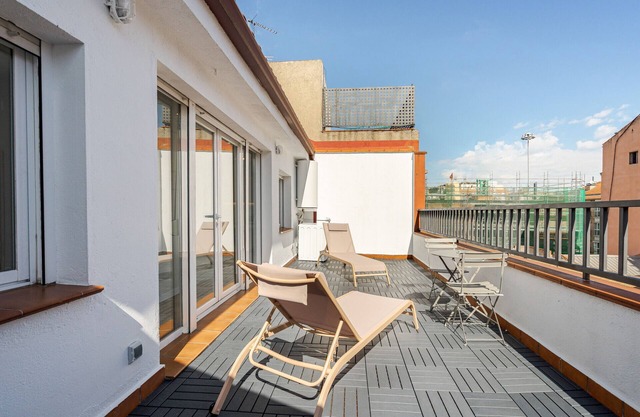 Madrid Sur Apartments by Olala Homes