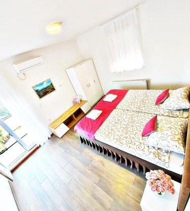 MAGENTA Apartments