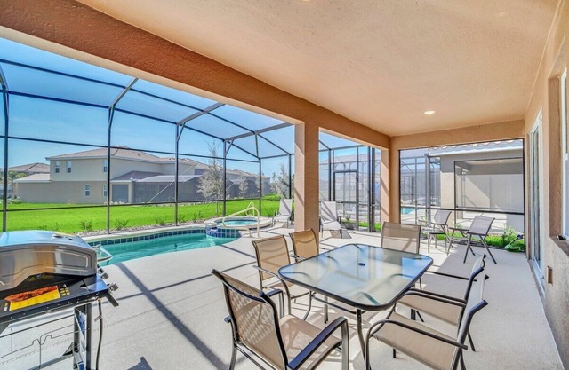 Magical Family Getaway | 7BD Villa with Pool