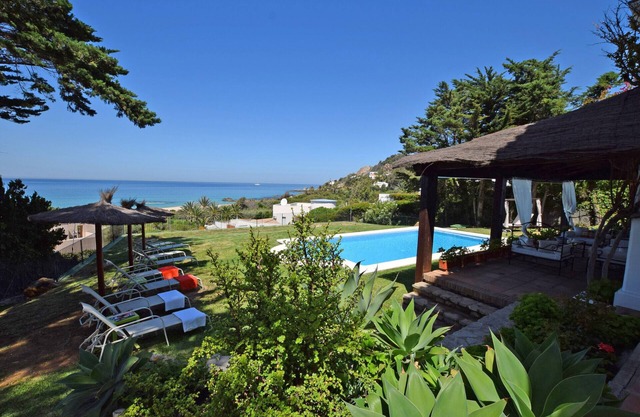 Magnificent andalusian style villa with 5 bedrooms. By the beach. FREE WIFI