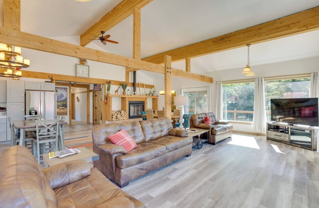 Magnificent Ouray Home w/Deck & Mountain Views!