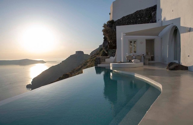 Magnificent Santorini Villa | Villa Bellissima | Traditional Cycladic Cave.