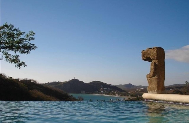 Magnificent Views! See & Hear the Surf! Infinity Pool! Pure Paradise!