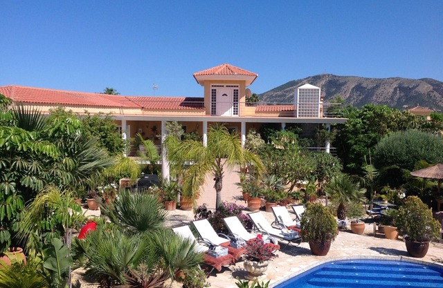 Magnificent Villa in Alfaz. September discount € 1600/week.