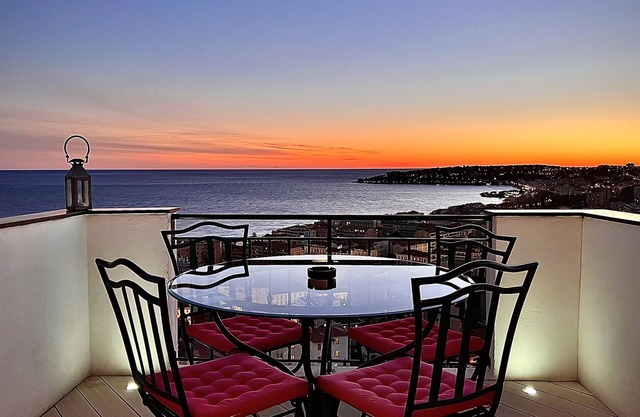 MAGNIFIQUE MINI VILLA 2 PIÈCES,IMMENSES TERRASSES,VUE MER FÉERIQUE ET PARKING