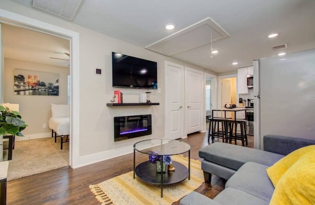 Magnolia Park Urban Retreat - 2-BD/1-BA with Yard!