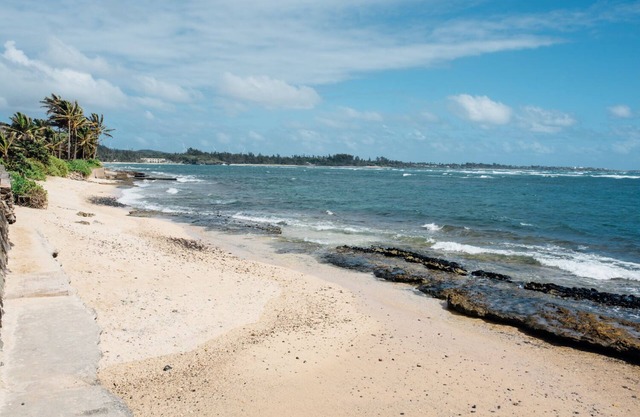 Mahalo Nui Loa & Welcome to Hale Pikake! 30 second walk to beach access.