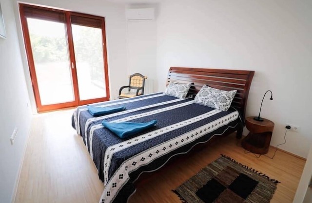 MAHARAJA MOUNTAIN palace 3-Bed Apartment in Buda