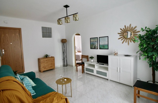 MAI. Nice apartment in Roses center at 250m from the beach with wifi