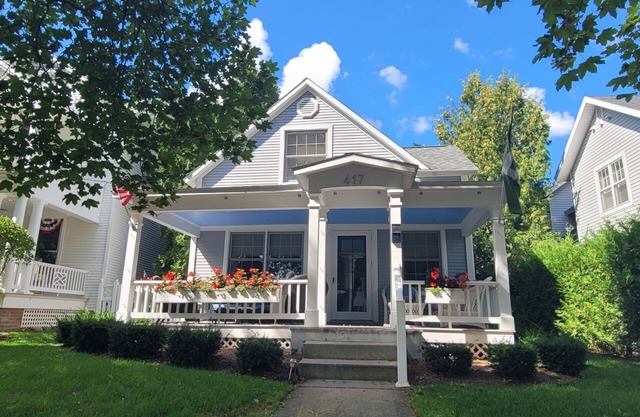 Main Street Charming Home - Just renovated!