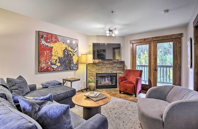 Main Street Frisco Condo w/Private Patio!