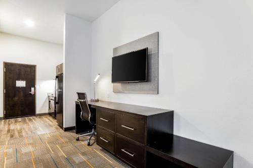 MainStay Suites Winfield-Teays Valley