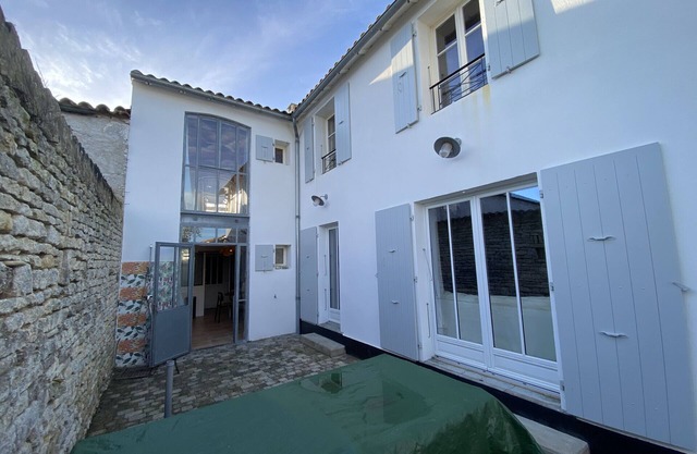 Maison du Gillieux : Superb charming house for up to 8 people.