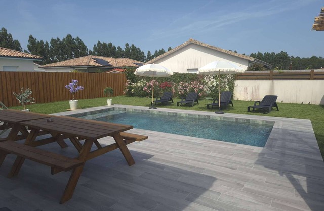 Maison cosy avec piscine 6- 8 pers