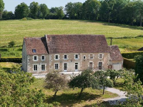 Maison de charme avec babyfoot et jardin au cœur du Perche - FR-1-497-243