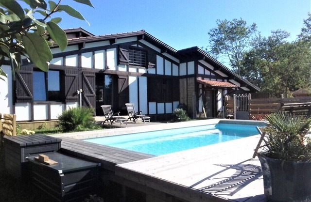 Maison Landaise, Piscine, Parking, Lac et Océan