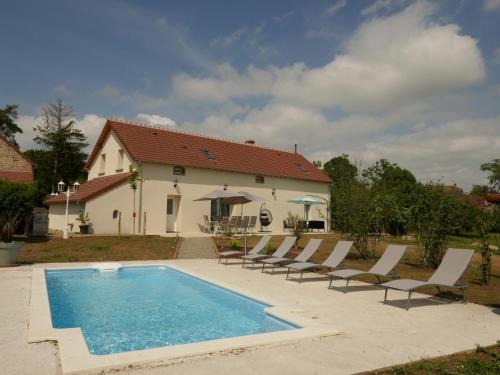 Maison spacieuse avec piscine privée et jardin en pleine nature - FR-1-489-455