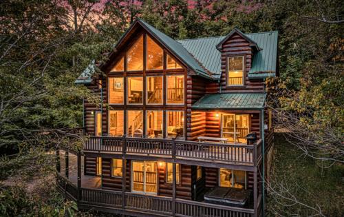 Majestic Manor - Peaceful Modern Cabin Retreat Near Watauga Lake