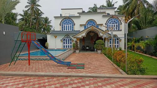 Malar Inn Resort