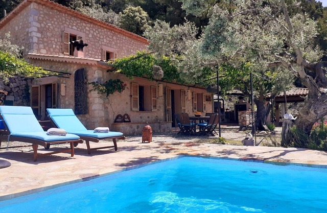 Mallorquin country house on the mountain with wonderful views