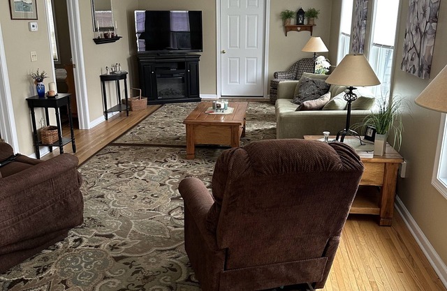 Manitock Springs Residence