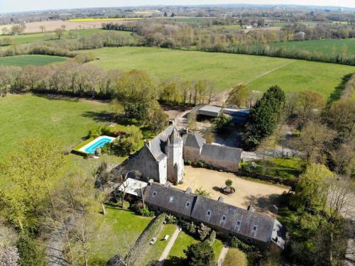 Manoir de Fornebello 16e siècle - Chambres d'Hôtes de prestige avec piscine