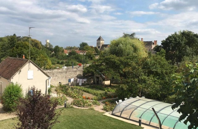 Manoir le Bout du Pont - 5 BED AND BREAKFAST