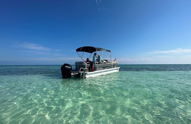 Marathon 3BR w/Boat is included AUG - NOV ONLY ! Hot Tub & Pet Friendly