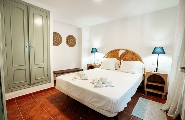 Marbella Village | Aduar 25/3