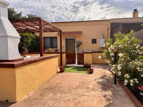 Mariella House