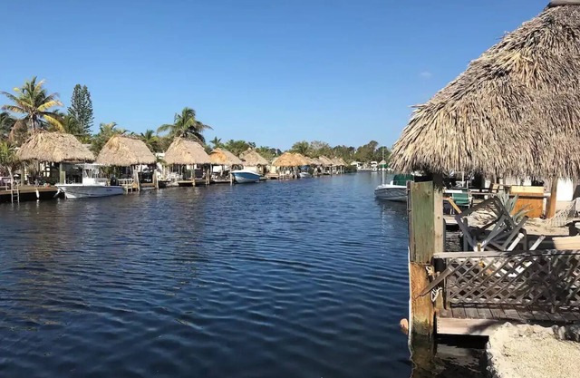 Marina-Beach-Heated Pool-Kayak