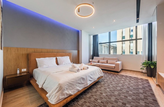 Marina Luxury Suites 105 by PS