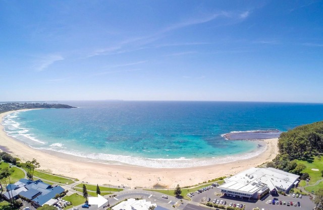 Mariners 5 - High quality apartments opposite Mollymook Beach and Beachside Golf Course