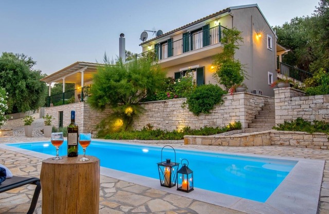 Maritina Villa - Three Bedroom Villa, Sleeps 6