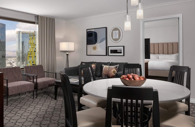 Marriott’s Grand Chateau nClose to Allegiant Stadium