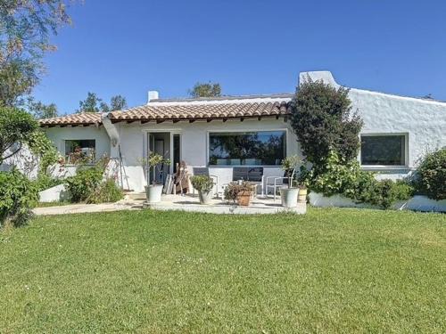 Mas authentique pour 8 personnes, piscine et jardin fleuri - FR-1-475-229