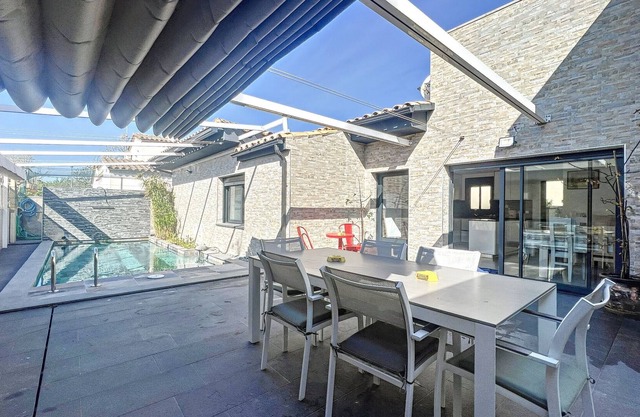 MAS NOU - Superbe maison avec piscine privée