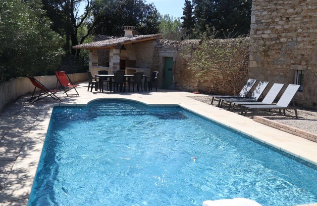 Mas Provençal Datant de 1738 Avec Piscine