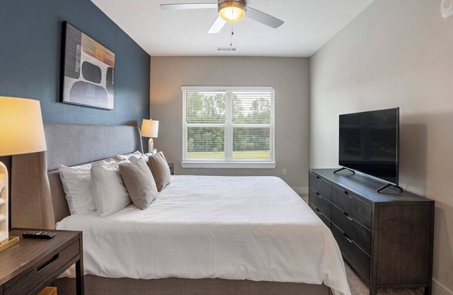 Mason 1BD 3 - One Bedroom Apartment, Sleeps 2