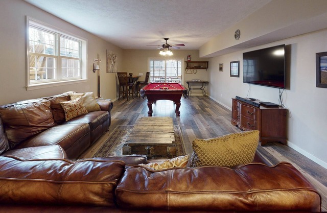 Massanutten home close to Shenandoah Hiking Trails